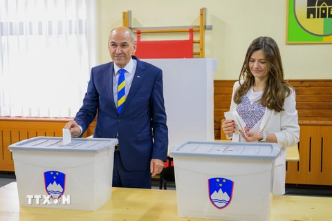 Slovenia bầu cử Quốc hội, Thủ tướng Jansa cạnh tranh đối thủ Golob