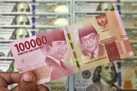 Ngân sách trợ cấp của Indonesia có thể bội chi hơn 13 tỷ USD