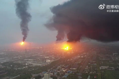 Trung Quốc: Nổ gây hỏa hoạn tại nhà máy hóa chất, 1 người thiệt mạng