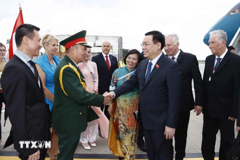 Hình ảnh Chủ tịch Quốc hội Vương Đình Huệ thăm chính thức Hungary