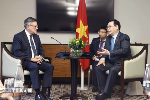 Chủ tịch QH: Việt Nam hoan nghênh các tập đoàn Anh đầu tư lâu dài
