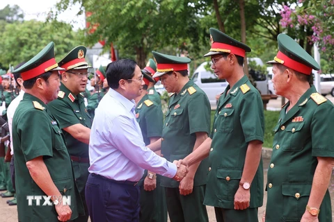 [Photo] Thủ tướng Phạm Minh Chính thăm Bộ Chỉ huy Quân sự tỉnh Đắk Lắk