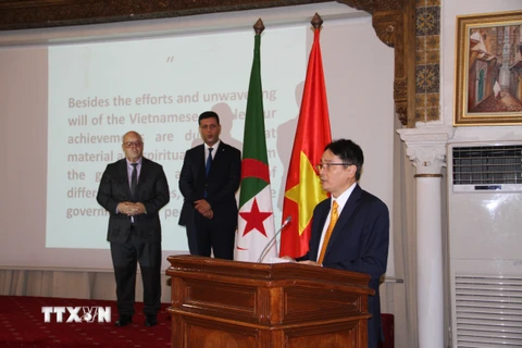 Việt Nam tin tưởng tương lai phát triển của quan hệ với Algeria