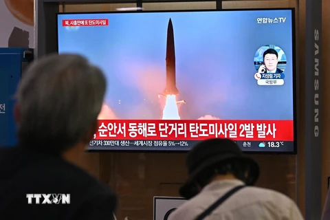 Triều Tiên tiếp tục phóng tên lửa đạn đạo ra bờ biển phía Đông