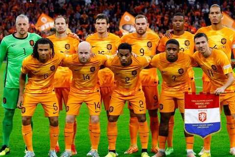 World Cup 2022: “Cơn lốc màu Da cam” chiếm ưu thế ở bảng A