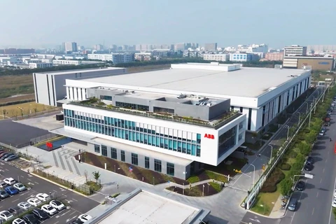Tập đoàn Thụy Sĩ khánh thành "siêu nhà máy" robot ở Trung Quốc