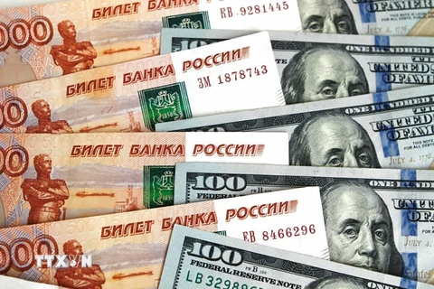Tỷ giá đồng ruble so USD giảm xuống mức thấp nhất trong 7 tuần