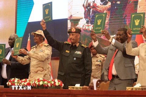 Các bên tại Sudan ký thỏa thuận sơ bộ chấm dứt khủng hoảng chính trị
