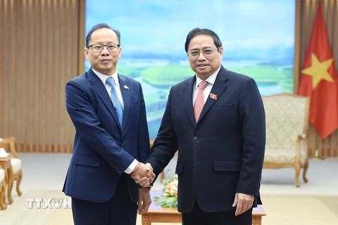 Thủ tướng Phạm Minh Chính tiếp Đại sứ Campuchia nhân kết thúc nhiệm kỳ