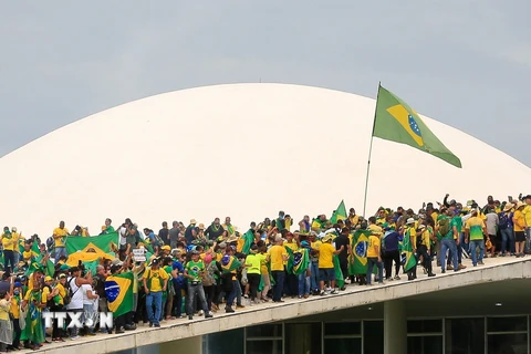 Tòa án Tối cao Brazil đình chỉ chức vụ Thống đốc thủ đô Brasilia