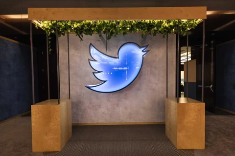 Twitter bán đấu giá lượng lớn đồ dùng văn phòng sau đợt sa thải