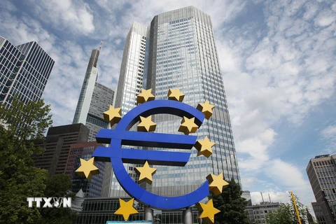 Khu vực đồng tiền chung châu Âu tránh được kịch bản suy giảm kinh tế
