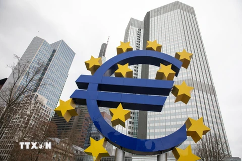 Kinh tế Eurozone tăng tốc, đạt mức cao nhất trong 9 tháng qua