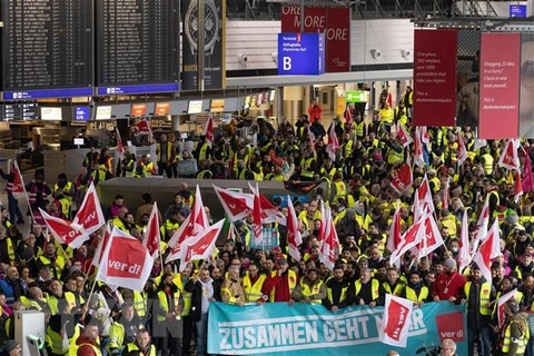 Đức: Các nghiệp đoàn và giới chủ đạt được thoả thuận về tăng lương