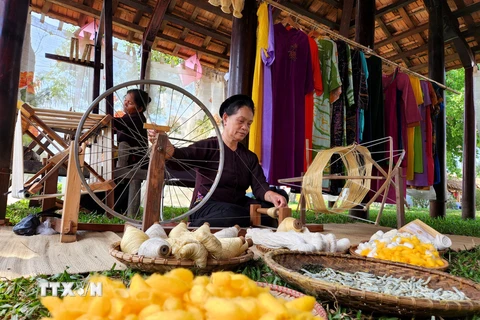 Festival nghề truyền thống Huế: Hồi sinh, phát triển nhiều làng nghề