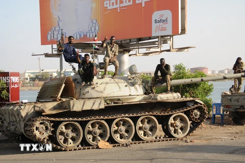 Tổng thống Mỹ cảnh báo trừng phạt các bên giao tranh tại Sudan