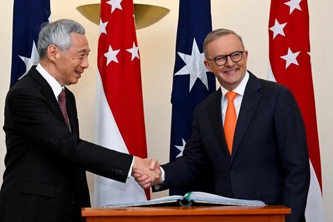 Thủ tướng Singapore hủy gặp người đồng cấp Australia vì COVID-19