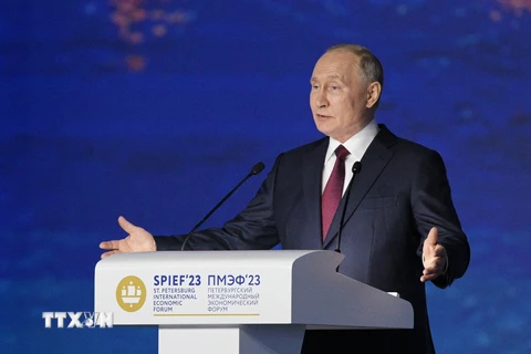 Tổng thống Vladimir Putin: Nga cần một chính sách kinh tế chủ động
