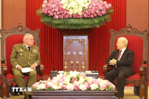 Tổng Bí thư Nguyễn Phú Trọng tiếp Bộ trưởng Lực lượng Vũ trang Cuba