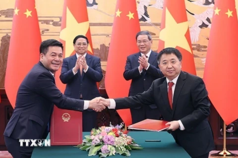 Thủ tướng Việt Nam, Trung Quốc chứng kiến Lễ ký các văn kiện hợp tác