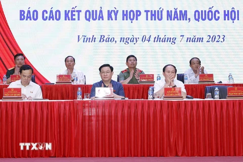 Chủ tịch Quốc hội Vương Đình Huệ tiếp xúc cử tri huyện Vĩnh Bảo