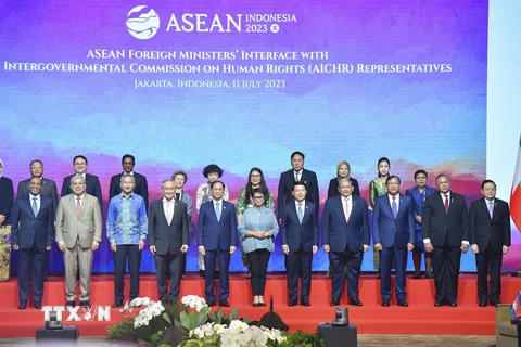 Hội nghị AMM-56: Nỗ lực thúc đẩy ASEAN thành tâm điểm tăng trưởng