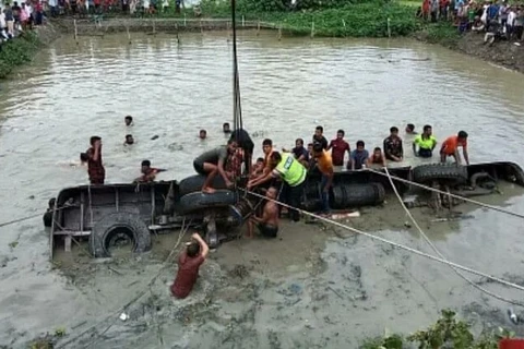 Tai nạn giao thông nghiêm trọng ở Bangladesh khiến 17 người thiệt mạng