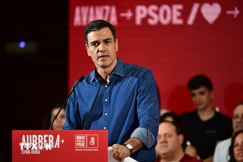 Tây Ban Nha: Ông Pedro Sanchez được chỉ định là Thủ tướng tạm quyền
