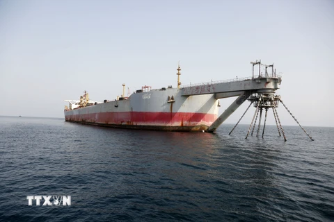 Liên hợp quốc bắt đầu chuyển hơn 1 triệu thùng dầu khỏi tàu FSO Safer