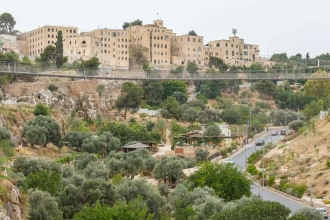Israel khánh thành cây cầu treo dài nhất nước ở Tây Jerusalem