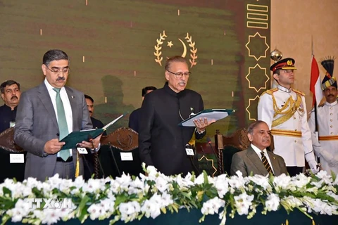 Tổng thống Pakistan bổ nhiệm các thành viên chính phủ lâm thời