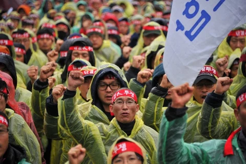 Hàn Quốc: Công nhân ngành đường sắt trở lại làm việc sau đình công