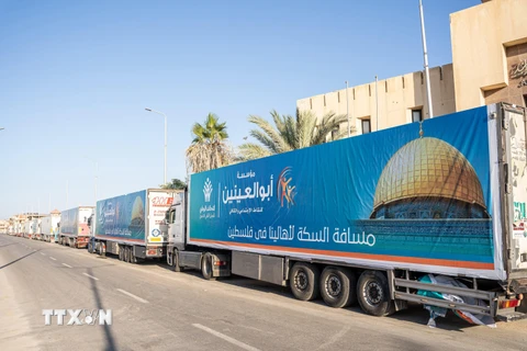 LHQ ước tính cần 100 xe tải chở hàng viện trợ mỗi ngày cho Dải Gaza