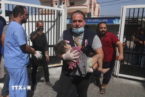 Pháp điều tàu sân bay trực thăng đến hỗ trợ các bệnh viện tại Gaza