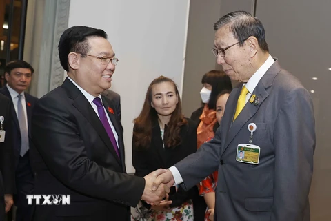 Chủ tịch Quốc hội Vương Đình Huệ hội đàm với Chủ tịch Thượng viện Thái Lan
