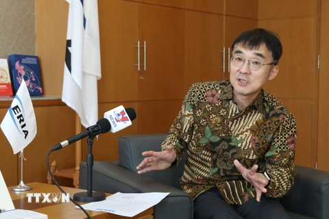 Chủ tịch Viện nghiên cứu Kinh tế ASEAN và Đông Á (ERIA), Giáo sư Tetsuya Watanabe. (Ảnh: Đào Trang/TTXVN)