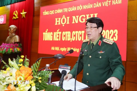 Đại tướng Lương Cường, Ủy viên Bộ Chính trị, Chủ nhiệm Tổng cục Chính trị Quân đội Nhân dân Việt Nam phát biểu chỉ đạo tại hội nghị. (Ảnh: Trọng Đức/TTXVN)
