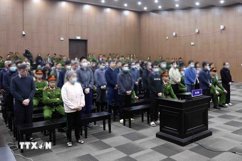 Hội đồng xét xử tuyên án các bị cáo trong vụ đại án Việt Á