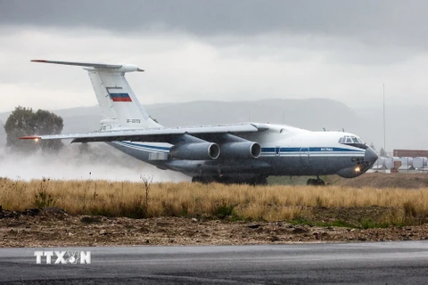 Một chiếc máy bay vận tải Ilyushin IL-76 của Nga. (Ảnh: AFP/TTXVN)