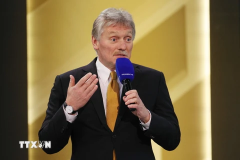 Người phát ngôn Điện Kremlin Dmitry Peskov phát biểu trong một cuộc họp báo ở Moskva. (Ảnh: AFP/TTXVN)