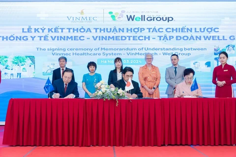 Lễ ký kết hợp tác chiến lược giữa Tập đoàn Vingroup và Tập đoàn Well Group (Nhật Bản) để phát triển mô hình Trung tâm chăm sóc sức khỏe người cao tuổi cao cấp tại Việt Nam.