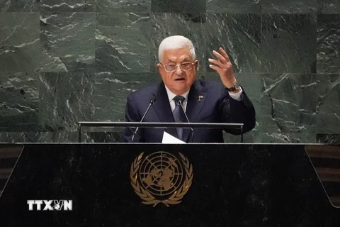 Tổng thống Palestine Mahmoud Abbas phát biểu tại Khóa họp thứ 78 Đại hội đồng Liên hợp quốc ở New York (Mỹ), ngày 21/9/2023. (Ảnh: AFP/TTXVN)