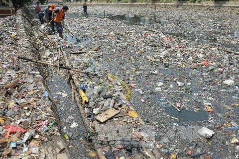[Video] Thu giữ và tiêu hủy 70 tấn rác thải nguy hại tại làng nghề 