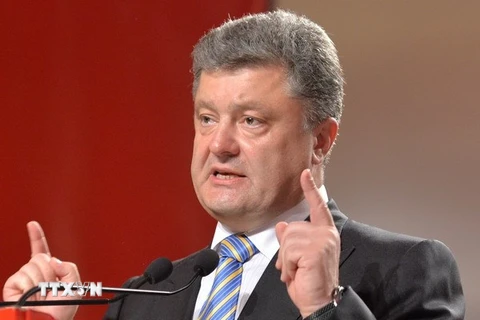 [Video] Dư luận quốc tế ủng hộ ứng cử viên tổng thống Poroshenko 