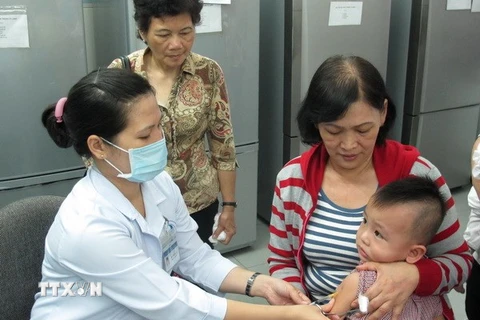 [Video] Triển khai tiêm vắcxin sởi-rubella cho 23 triệu trẻ em