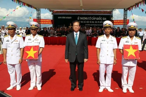Thủ tướng dự lễ thượng cờ cấp quốc gia hai tàu ngầm Kilo