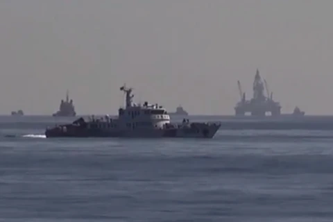 Trung Quốc gia tăng số tàu quân sự quanh khu vực giàn khoan