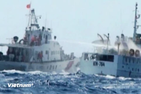 Tàu Trung Quốc thường xuyên ép hướng các tàu của Việt Nam