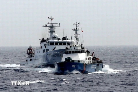 Trung Quốc duy trì lực lượng lớn dàn hàng ngăn cản tàu Việt Nam