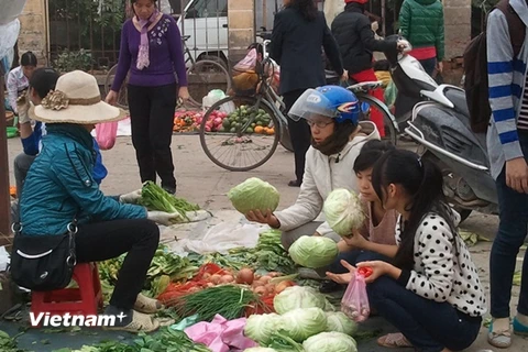 Hà Nội: Thời tiết mưa rét đẩy giá các loại rau, củ tăng mạnh 